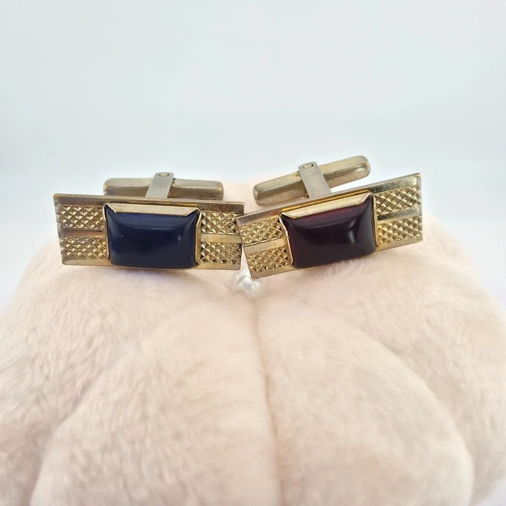 Vtg 75 Yr MANLEIGH Cufflinks 1 Red 1 Blue Mid-Century Classic Textured Gold Tone
